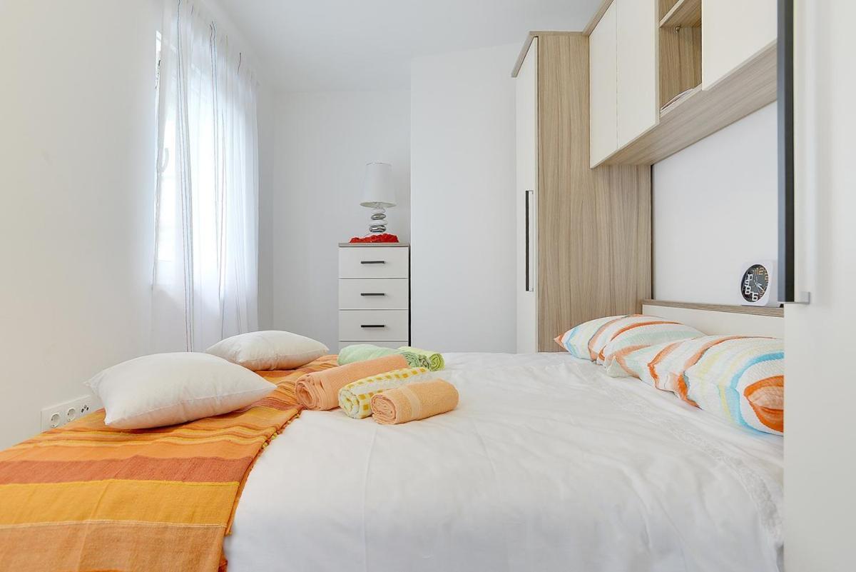 Apartments Elviana Póla Kültér fotó