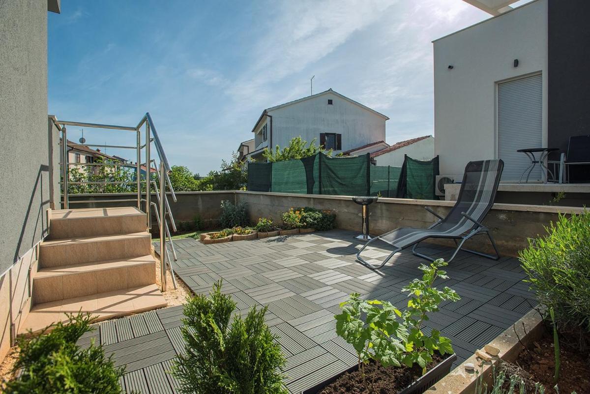 Apartments Elviana Póla Kültér fotó