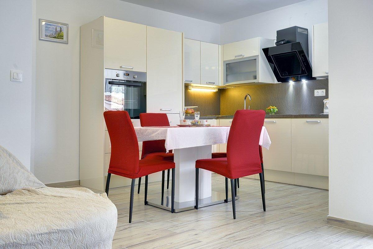 Apartments Elviana Póla Kültér fotó