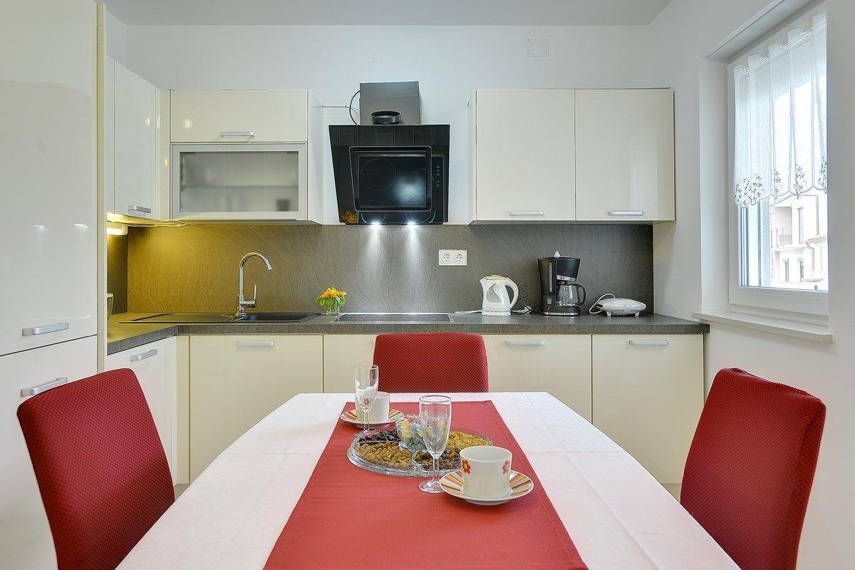 Apartments Elviana Póla Kültér fotó